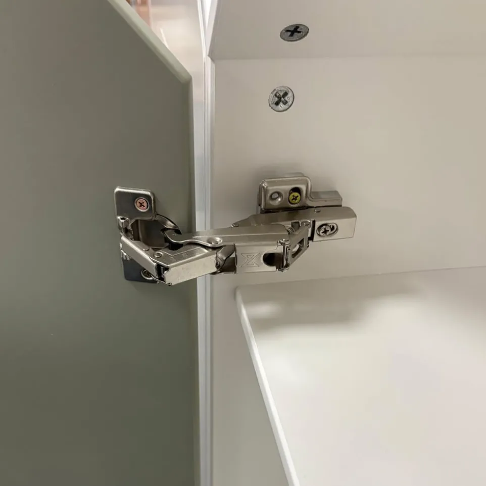 Drehtürenschrank Casami