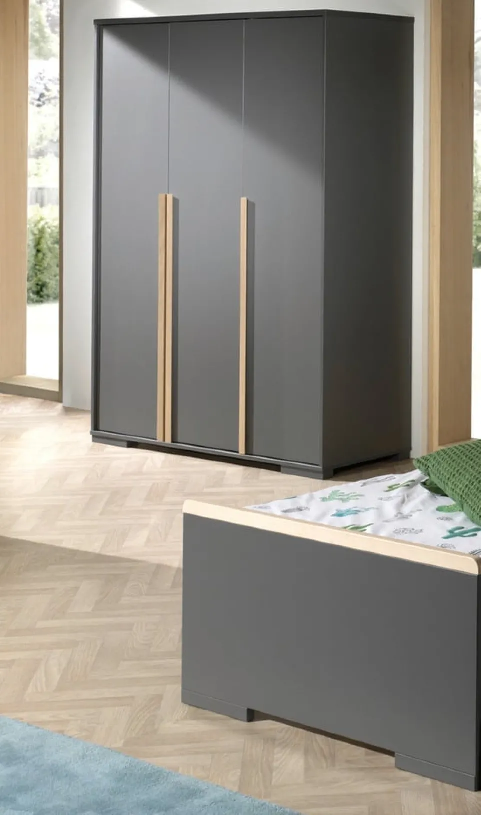 Drehtürenschrank London