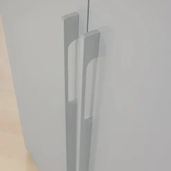 Drehtürenschrank Skat