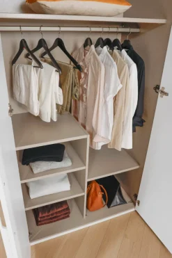 Drehtürenschrank Skat