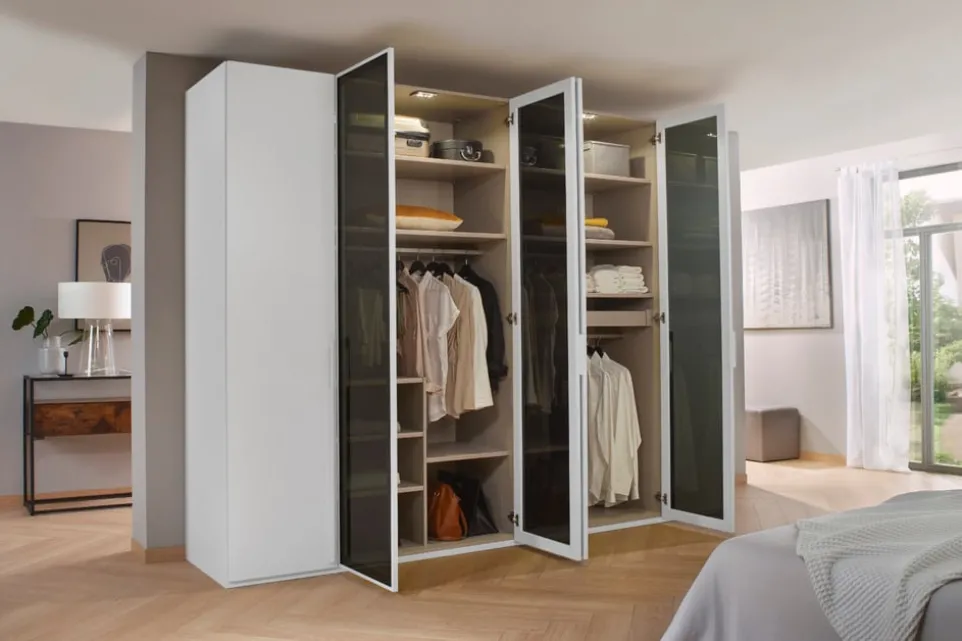 Drehtürenschrank Skat