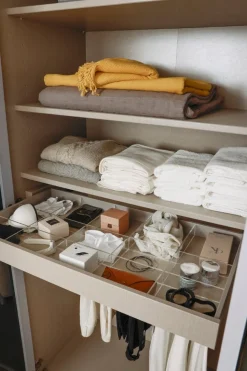 Drehtürenschrank Skat