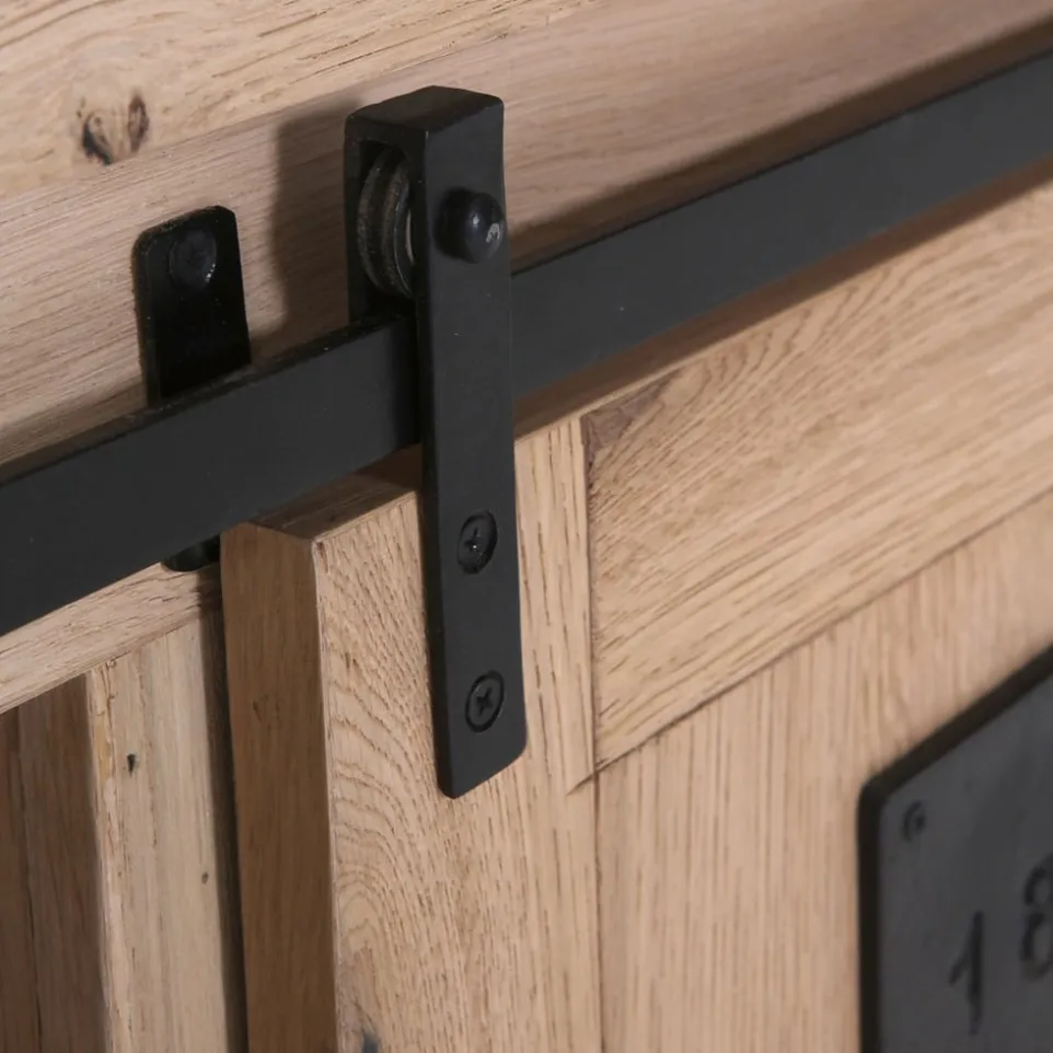 Highboard Oak Island