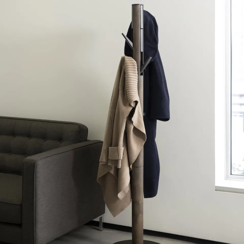 Kleiderständer Entry