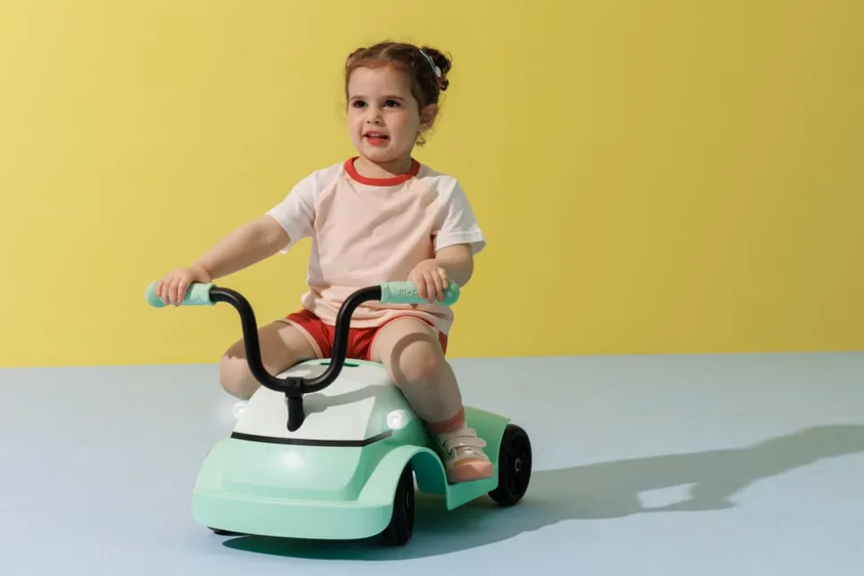 Rutschfahrzeug Microlino