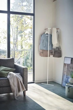 Wandstange Corner-Tower